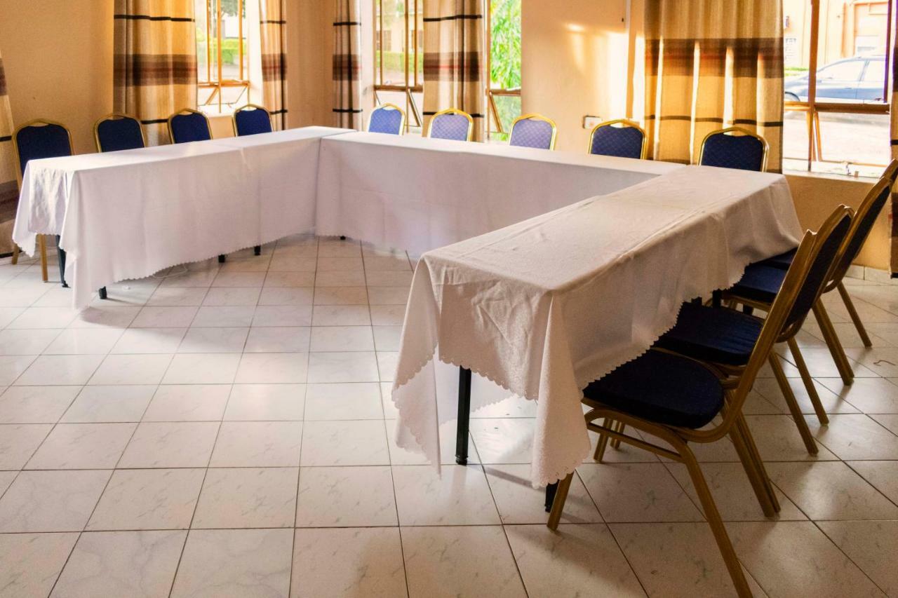 Rwenzori International Hotel Kasese Exteriér fotografie
